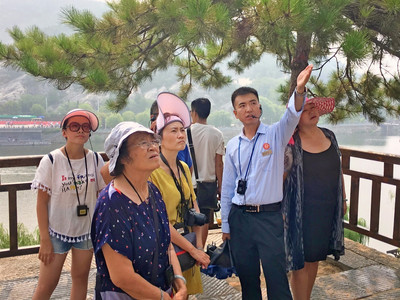 龍門風(fēng)物迎客心，優(yōu)質(zhì)服務(wù)展溫情——記龍門景區(qū)管理與服務(wù)的正能量實踐